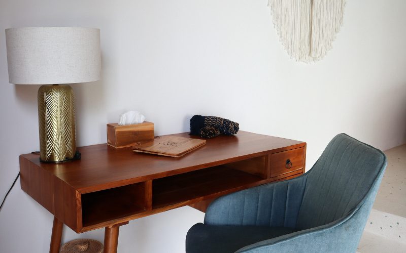 Villa-Tokay-The-Tide-Desk