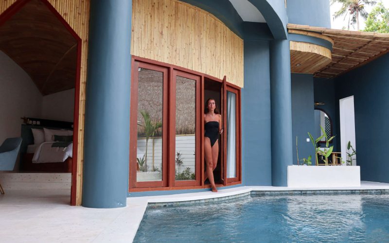Villa-Tokay-The-Tide-Woman-Bedroom-Swimming -Pool